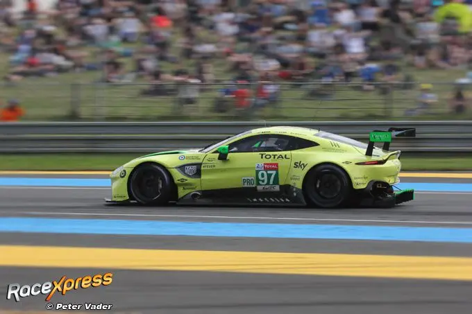Aston Martin 24H Le Mans zijkant RX foto Peter Vader