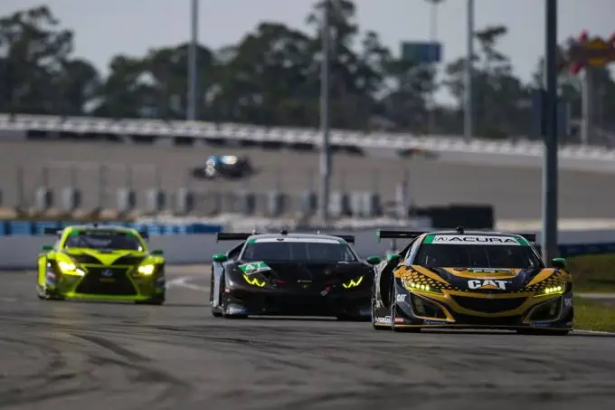 Daytona Acura Lamborghini Lexus Daytona 24 Roar facebook