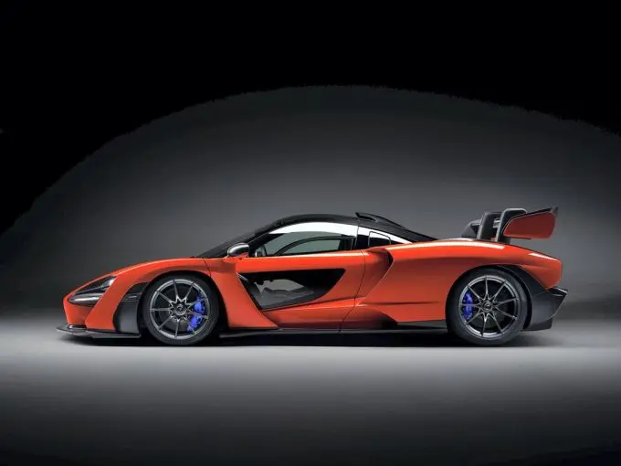 McLaren Senna side