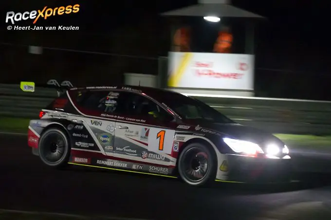 Dennis de Borst en Lorenzo van Riet finishten met de FEBO SEAT