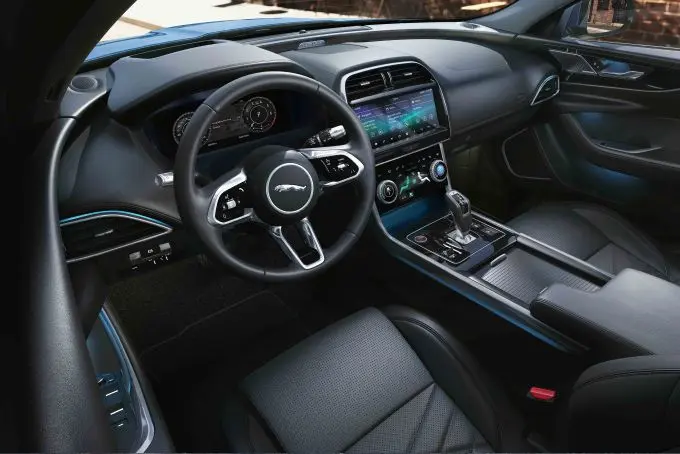 Jaguar XE