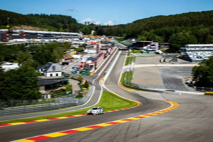 Eau Rouge