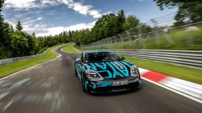 Porsche Taycan Nordschleife