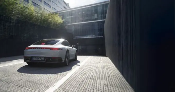 911 carrera 3 4wd