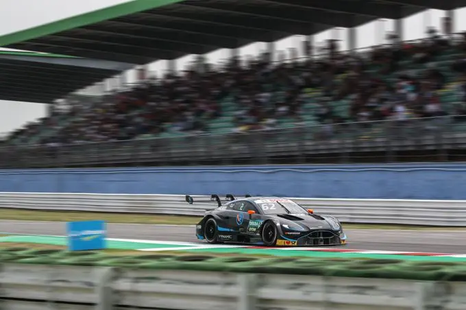 Vb DTM Nbring Aston Martin Ferdinand von Habsburg