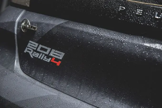 PEUGEOT SPORT presenteert 208 RALLY 4