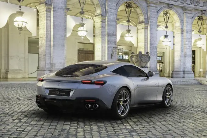 Ferrari Roma: la Nuova Dolce Vita