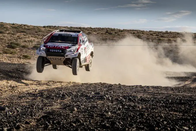 Fernando Alonso 2020 Dakar Rally Factory Toyota Hilux jump