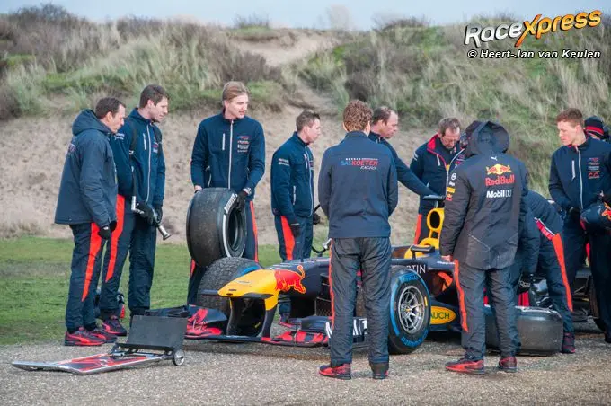  De 'making off' van een Red Bull Max Verstappen reclame op Zandvoort