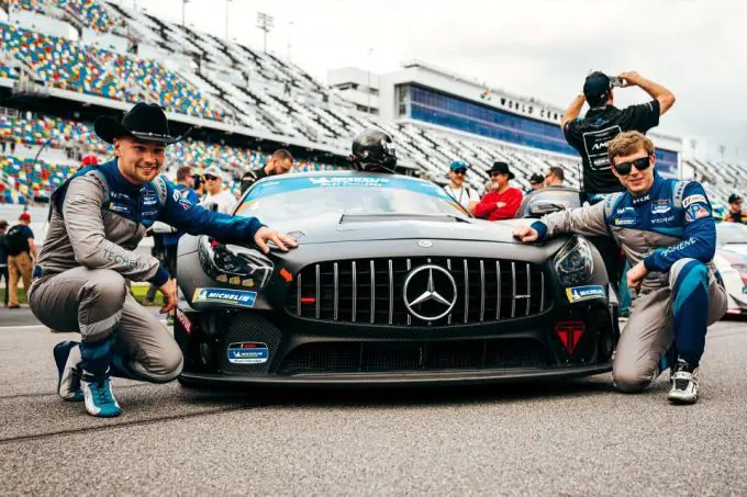 Russell Ward Indy Dontje Mercedes AMG GT4 Winward Racing