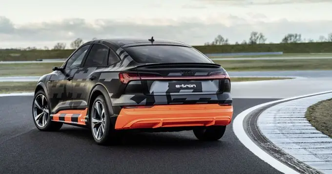 Audi e-tron S