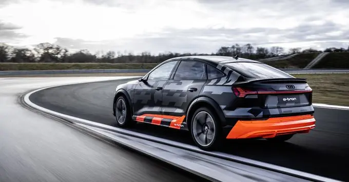 Audi e-tron S