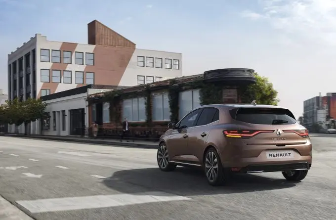 Renault onthult nieuwe MEGANE en MEGANE E-TECH Plug-in