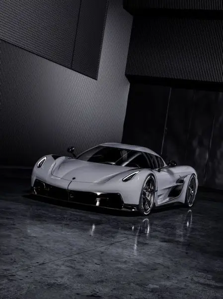 Koenigsegg Jesko Absolut 3