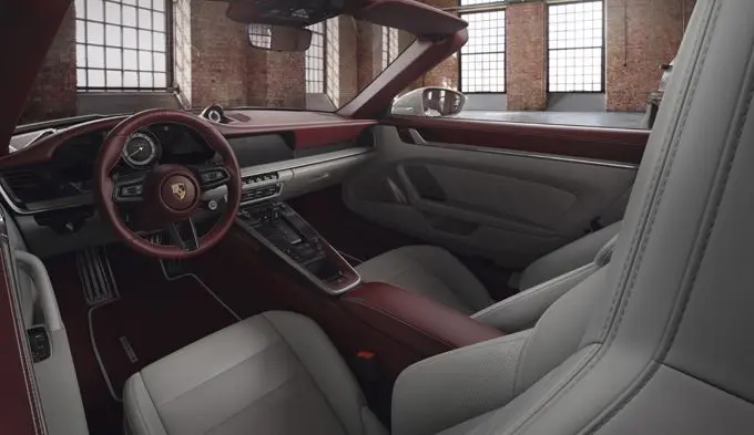 3 Two tone interior Porsche