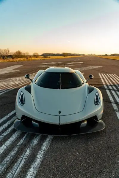 4_Koenigsegg_Jesko_Absolut
