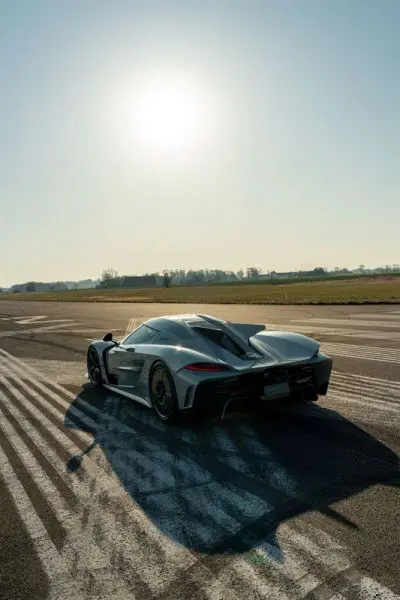 8_Koenigsegg_Jesko_Absolute