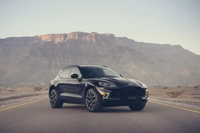 Kroymans_Aston_Martin_DBX