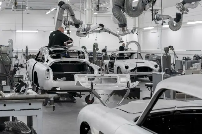 Aston Martin DB5 007 Newport Pagnell