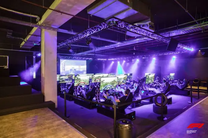 Official F1 Racing Centre