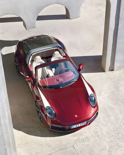 Porsche 911 Targa 4S Heritage Design Edition