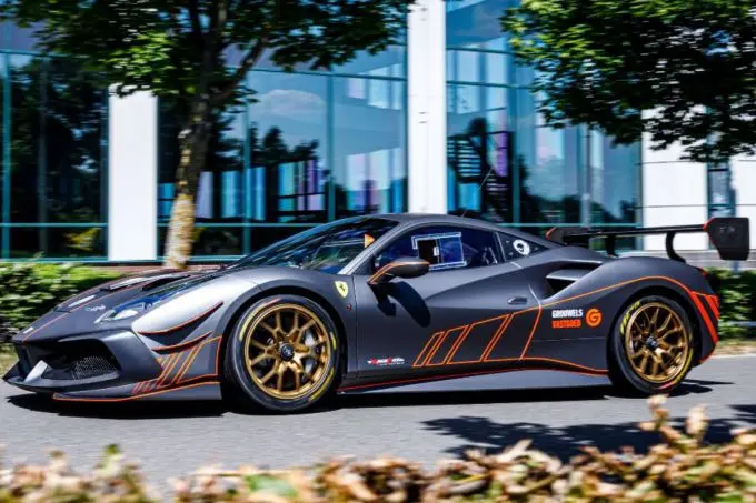 Nederlands Team RaceArt - Kroymans van start in Ferrari Challenge Europe