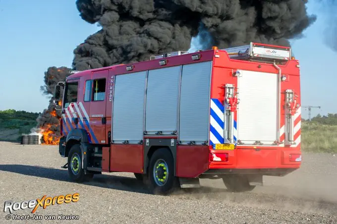 grote rookpluimen boven Zandvoort! Brand op het terrein van Circuit Zandvoort