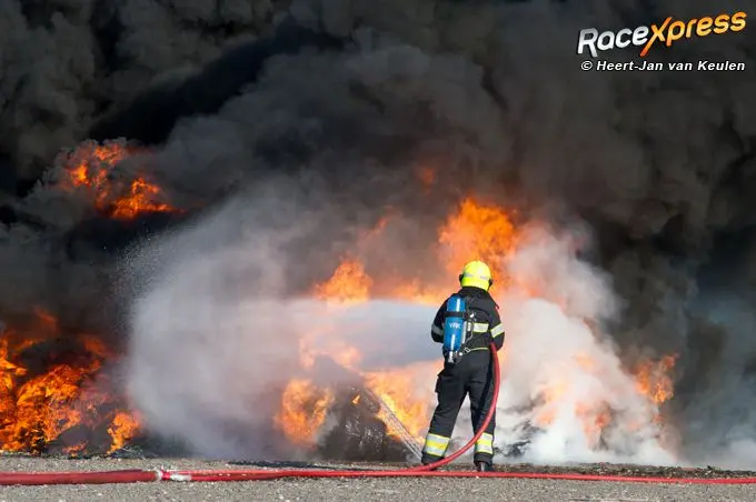 grote rookpluimen boven Zandvoort! Brand op het terrein van Circuit Zandvoort