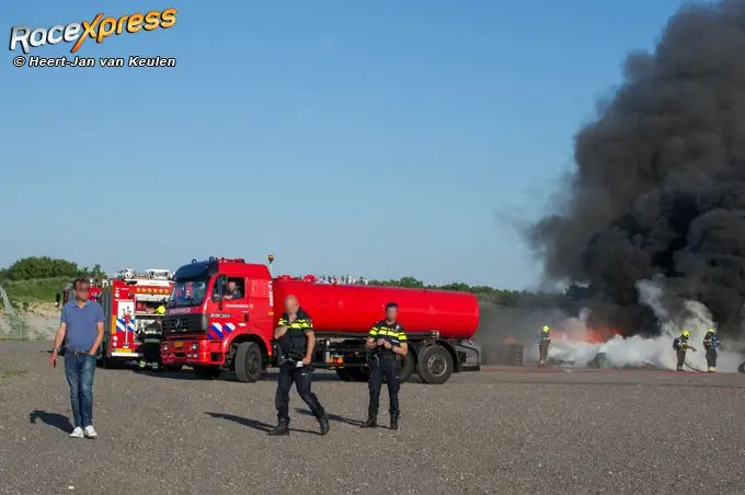grote rookpluimen boven Zandvoort! Brand op het terrein van Circuit Zandvoort