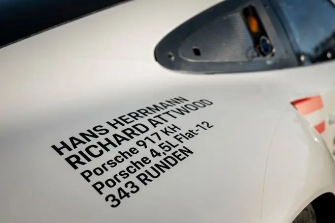 10_Porsche_livery_Le_Mans_2020