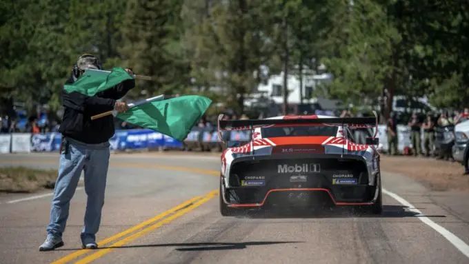 Porsche aan de top op Pikes Peak 2