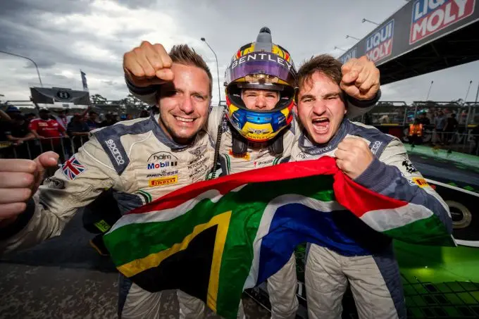 Bentley op titeljacht in de Intercontinental GT Challenge 2020