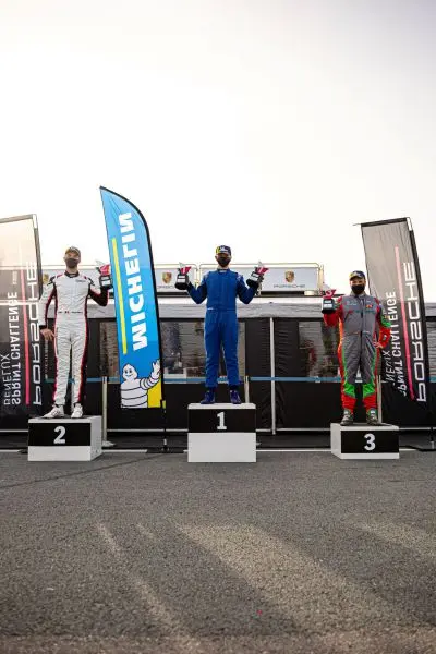 3_podium_pccbamppscbround3-zandvoortgtworldchallenge26-09-2020