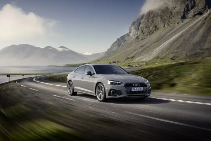 2.0 TFSI-motoren met mild hybrid-technologie voor de Audi A4