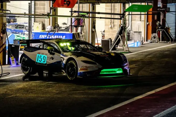 Aston_Martin_pits_test_days_24H_Spa_2020