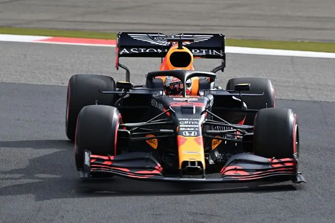 Red Bull Racing Max Verstappen RB16