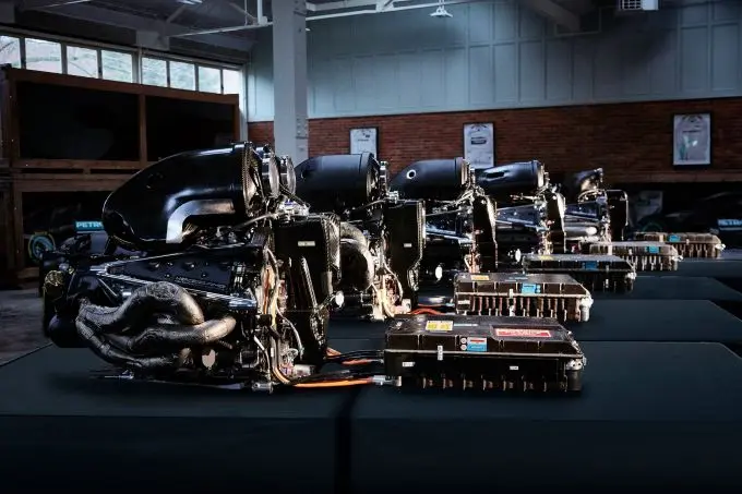 F1-motoren