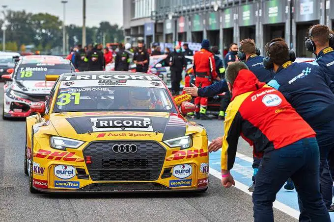 Tom Coronel Audi RS 3 het Belgische DHL Team Comtoyou Audi Sport FIA WTCR – World TouringCar Cup