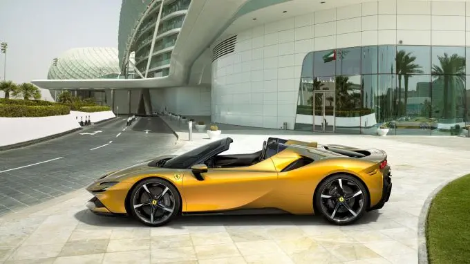 Ferrari SF90 Spider: beyond imagination