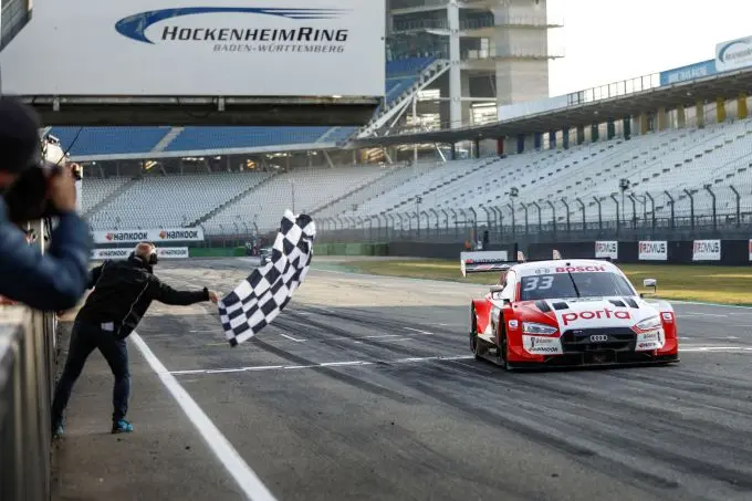 Rene_Rast_over_start-finish Hockenheim finale 2020