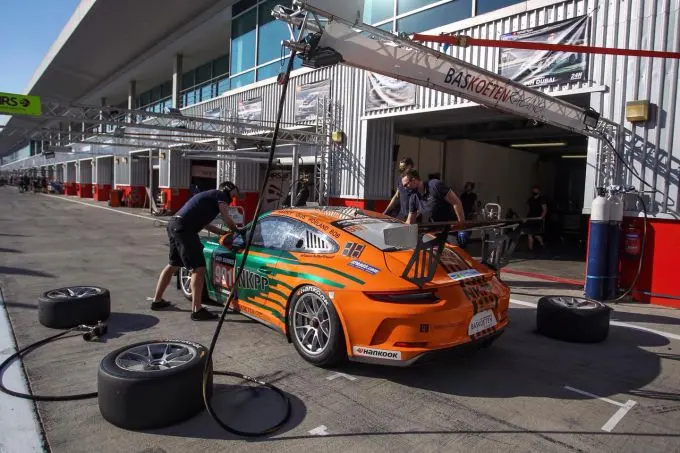 24H Dubai Bas Koeten Racing
