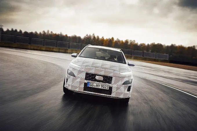 Spy shots Hyundai KONA N