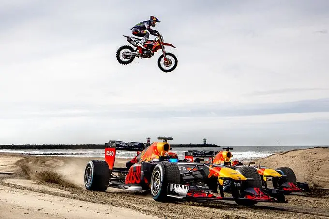 Jeffrey Herlings Red Bull eSports Alexander Albon