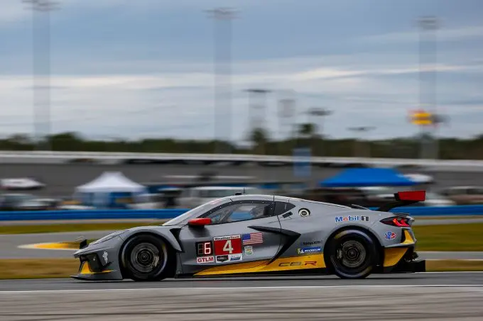 Roar Before the Rolex 24 Nr4 Corvette Racing