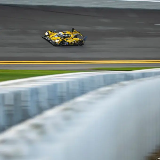 Racing_Team_Nederland_actiefoto_5_Motul_Pole_Award_100