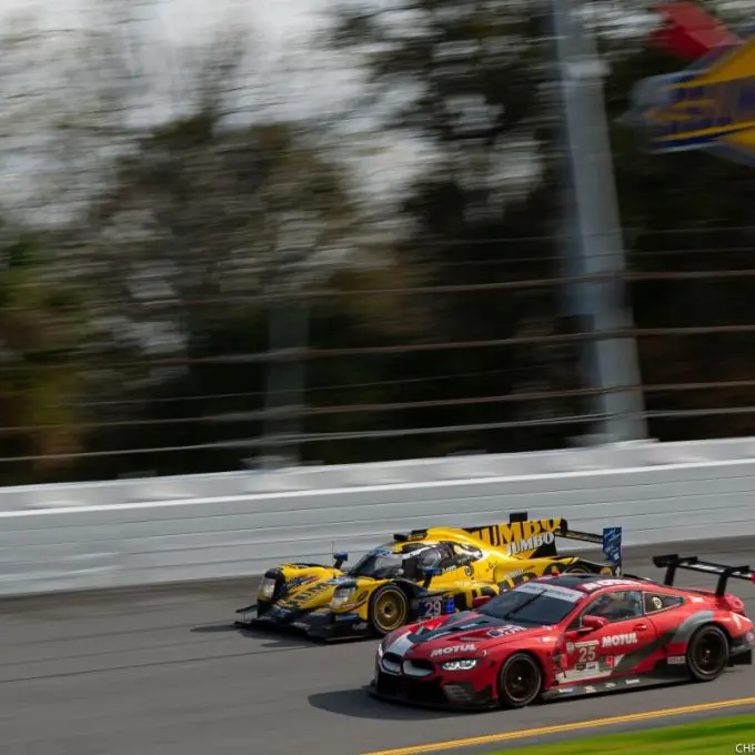 Racing_Team_Nederland_actiefoto_6_Motul_Pole_Award_100