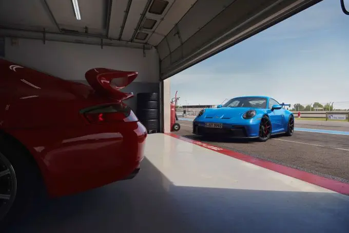 Nieuwe Porsche 911 GT3 is geboren op het circuit 6