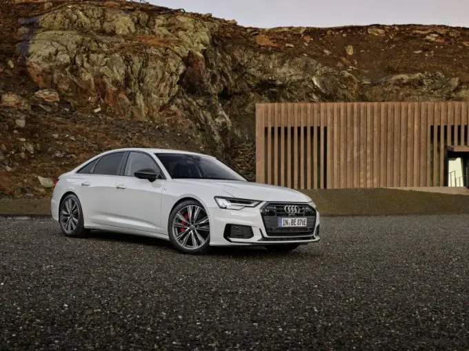 Audi breidt gamma A6 en A7 Sportback uit met mild-hybride en plug-in hybride benzinemotoren