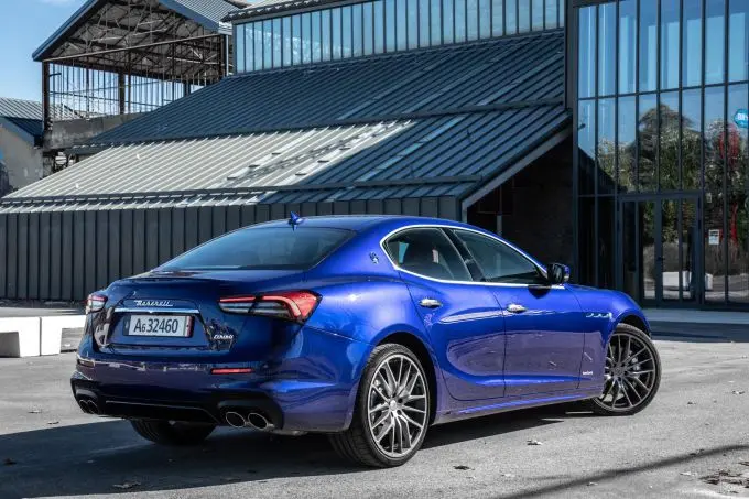 Maserati Ghibli wint Duitse BEST CARS 2021-award