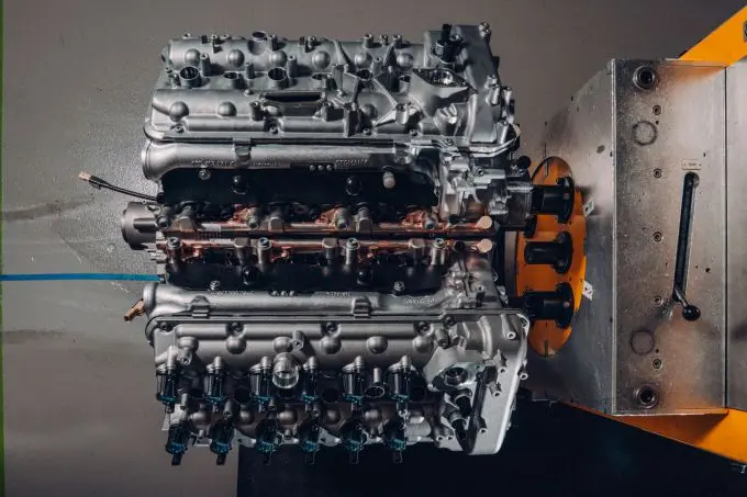 Bentley's ongeëvenaarde 6,0-liter W12 TSI-motor 2